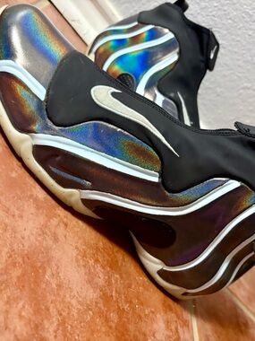 Nike Black Sneakers with Iridescent Holographic Panels Sz 11 Tim Duncan